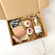 Load image into Gallery viewer, Large Botanical Body Oil Gift Set