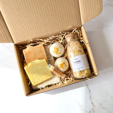 Load image into Gallery viewer, Large Botanical Bath Salts Gift Set