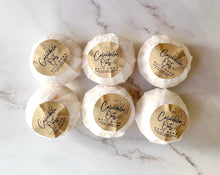Load image into Gallery viewer, Calendula Oats Bath Bomb