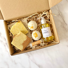 Load image into Gallery viewer, Large Botanical Body Oil Gift Set
